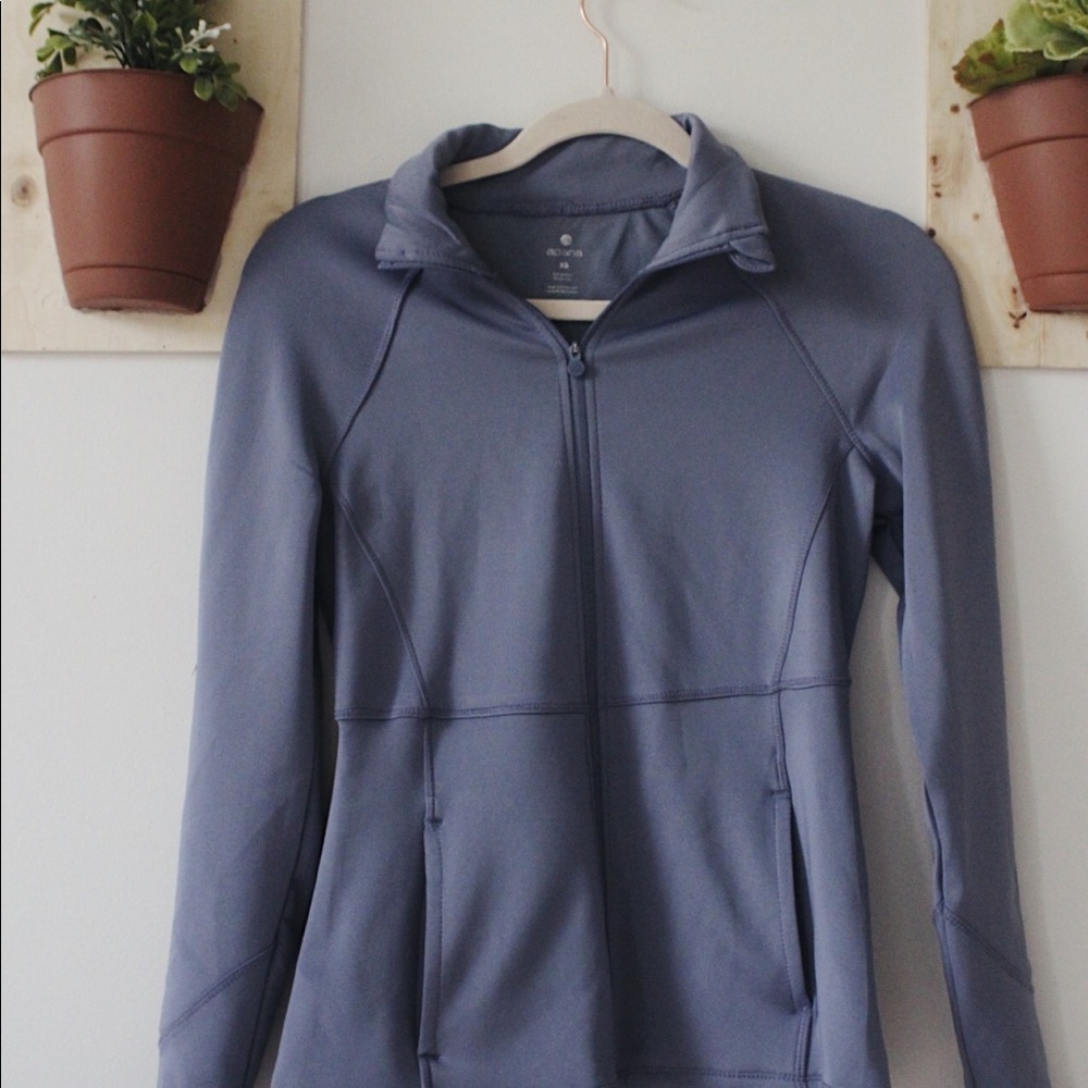 Long sleeve work out jacket